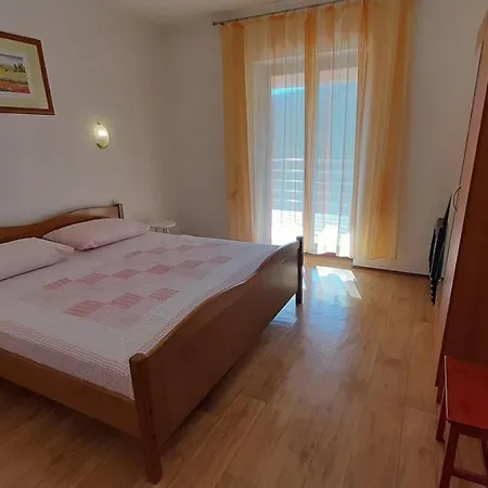 House Lucana - Sveta Marina 3*